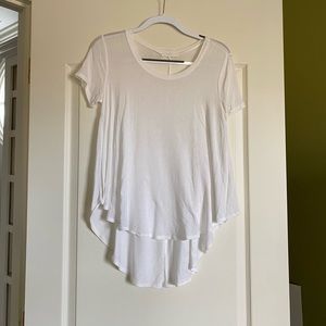 🕊 Lush white t-shirt